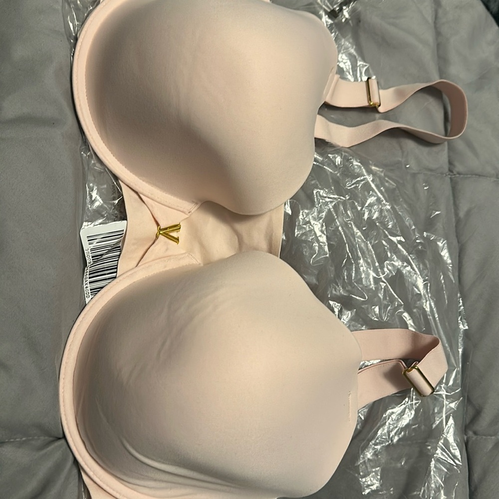 Victoria’s Secret Lightly Lined Bra